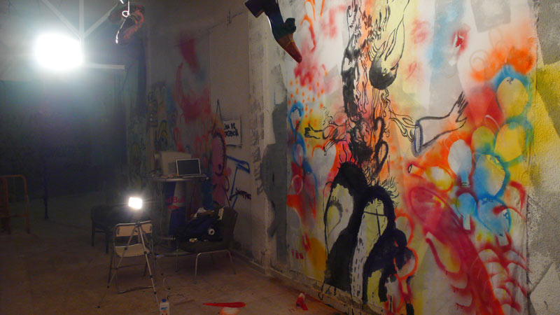 Pintura sobre undergrond, Copia de Combustión espontánea. Vista de la sala durante el proceso de trabajo. Villaverde, Madrid 2009
